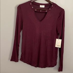 NWT LONG SLEEVE CUTOUT TOP